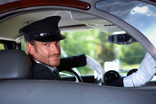 Tampa Chauffeur Services | Top Tampa Limousines