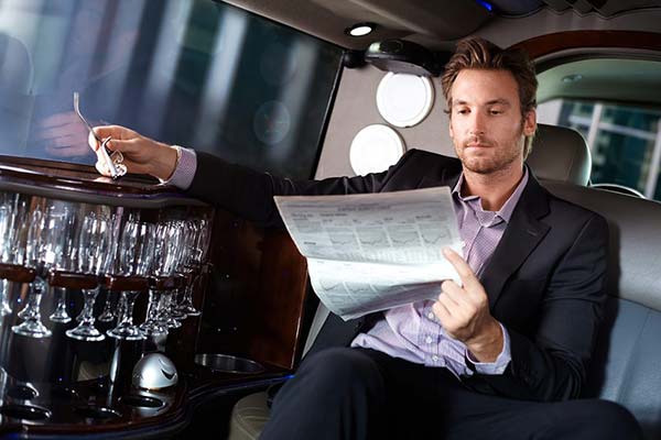 Tampa Corporate Limo Services | Top Tampa Limousines