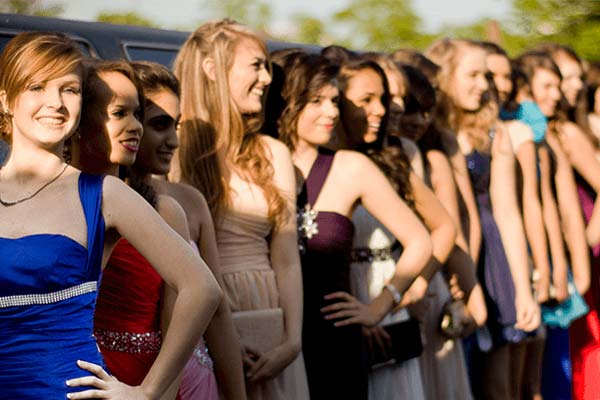 Tampa Homecoming Limo Services | Top Tampa Limousines