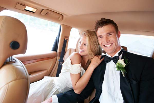 Tampa Wedding Limo Services | Top Tampa Limousines